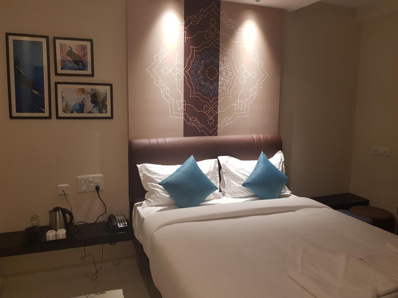 The Bull Boutique Hotel Ποντισερί Εξωτερικό φωτογραφία
