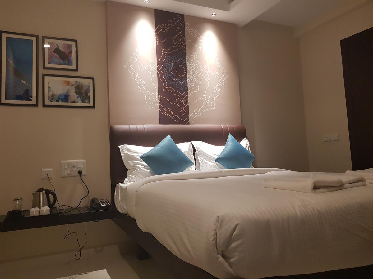 The Bull Boutique Hotel Ποντισερί Εξωτερικό φωτογραφία